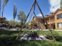 Ku'erdening Xiangyao Homestay Hotels in Gongliu