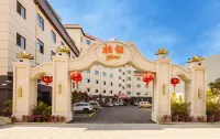瑞麗柏儷酒店 - 停車場
