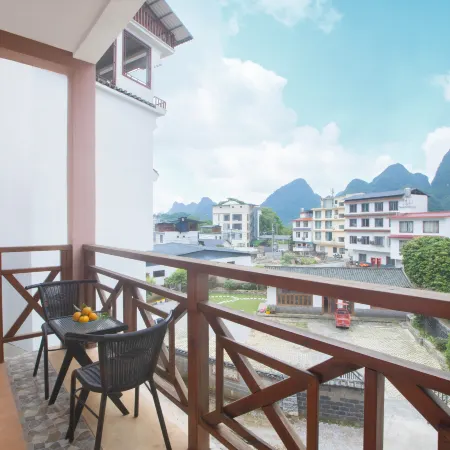 Xiaolonghe Hotel (Yangshuo Yulonghe Scenic Area)