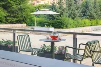 Upper Hotel
