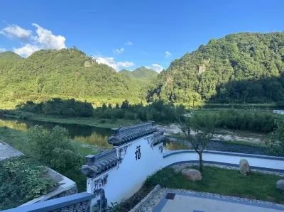 Baiyuan Farm Hotels near Longchuan Scenic Zone