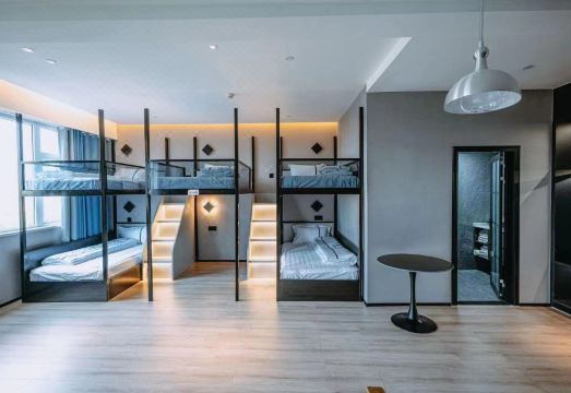 싱지 e스포츠 호텔 객실