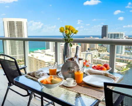 Hallandale Hideaway Hotels in Hallandale Beach