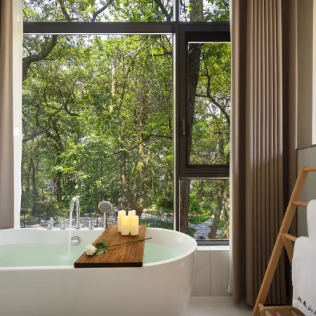 Shimen Linyun · Natural Oxygen Bar Resort Homestay (Wuyuan Yueliangwan)