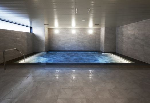 [나카지마 공원 근처 호텔의 쾌적한 로비]