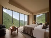 Yunling Starry Sky Zanla Scenic Beauty House (Siguniang Mountain Shuangqiaogou Scenic Area)