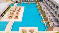 M Social Hotel Phuket - プール