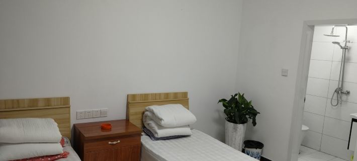 Luanping Baoyuan Farm Stay Hotel di Luanping