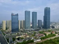 PHIREN High-Rise River View Hotel (Nanchang The Mixc Ferris Wheel Star) Hotels near Star of Nanchang Ferris Wheel