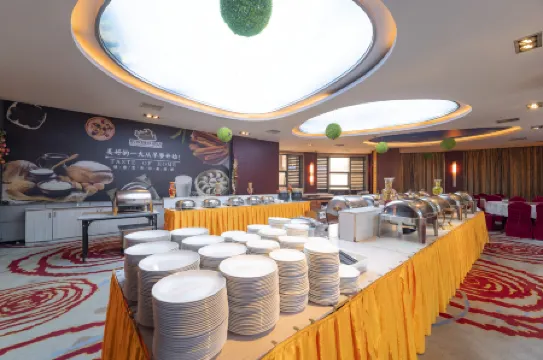 Hangcheng International Hotel (Jinxin Hotel Fuchun Road) Отели рядом с достопримечательностью «Binjiang Ecology Park»