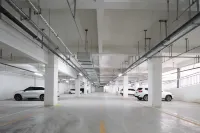 XinXian BoWan Hotel - parking