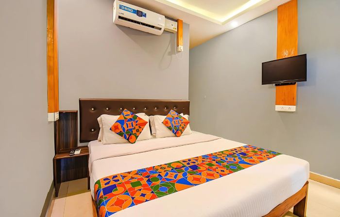 YogiTree Beach Resort & Cafe