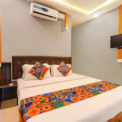YogiTree Beach Resort & Cafe Hotels near Chapora Beach
