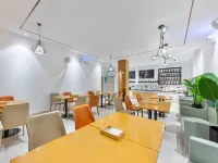 Times Hotel Hotele w: Sihui