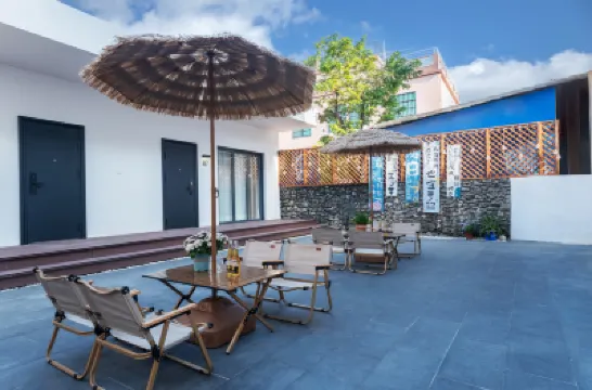 Sanya Night Inn (West Island) Hotel dekat West Island