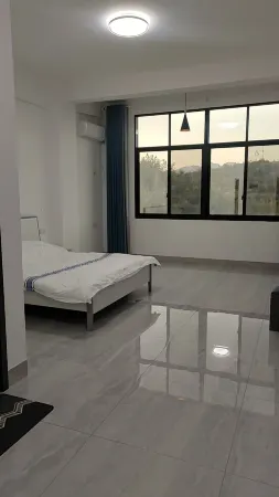 Lifu Farm stay Отели в г. Чжанпин