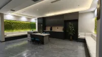 Kaihong Intercontinental Hotel (Erdos Dalad Banner Dalad Banner Ceramic Square Store) - bar