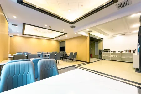 Harbin Yuejiaji Hotel (Xuefu Road Subway Station) Отели рядом с достопримечательностью «CPC Harbin Committee Party School»