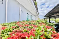 Parichat Bandung Hotel. Hotels in Amphoe Ban Dung
