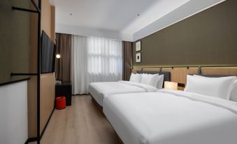 SFEEL Designer Hotel (Chengdu Chunxi Road Pedestrian Street Branch)