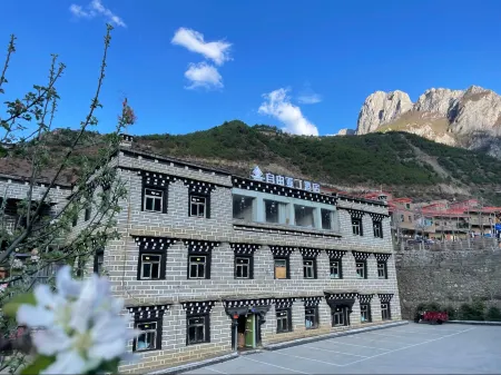 zi you ya ding hotel Отели рядом с достопримечательностью «Xiannairi»