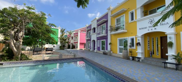 Burano Yellow Villa Hotels in Pingtung
