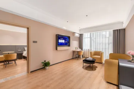 Jinjiang Inn (Zhengzhou Xingyang New District Hobusk Store) Отели рядом с достопримечательностью «Xingyang People's Park»