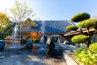 Tang Jingze Onsen Hotel