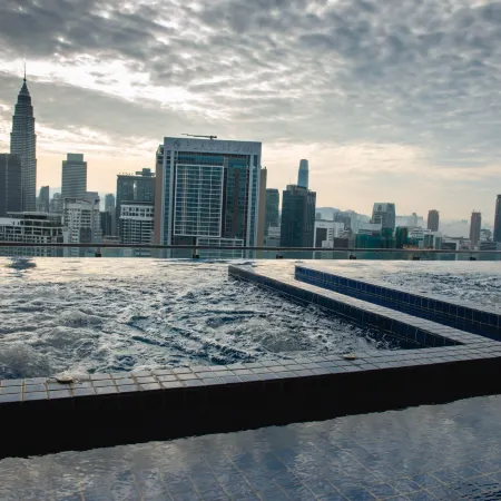 The Colony Infinitum By Homelux KLCC View Infinity Pool