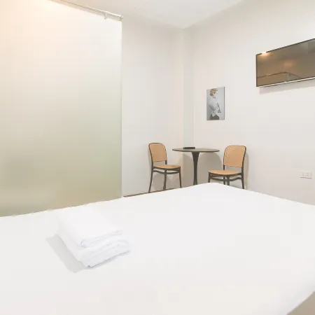GREN PLACE near Baclaran Airport Road by RedDoorz
