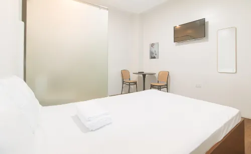 GREN PLACE near Baclaran Airport Road by RedDoorz