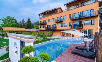 Guyu Seasons · Secret Oasis with Designer Pool & Garden Retreat (Wangxian Valley Branch)