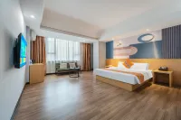 Wuchuan Qitian Hotel - pet friendly
