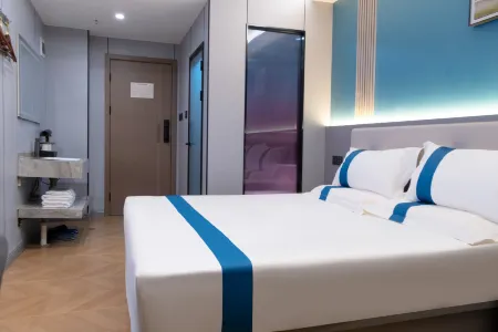 Delinwei Inn Express Отели рядом с достопримечательностью «Dongli Square»