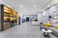 7 Days Premium (Xingyi Jushan Square Ruijin North Road)