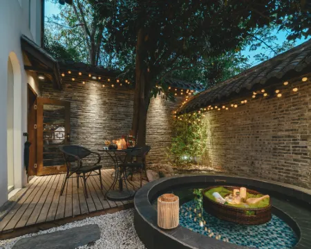 Shisanjian Demen Renli Sitang Yasu Hotel di Jintang County