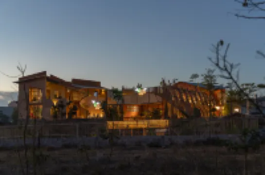 Chuồn Chuồn Retreat Các khách sạn gần Lâu đài rượu vang RD Phan Thiết - Mũi Né