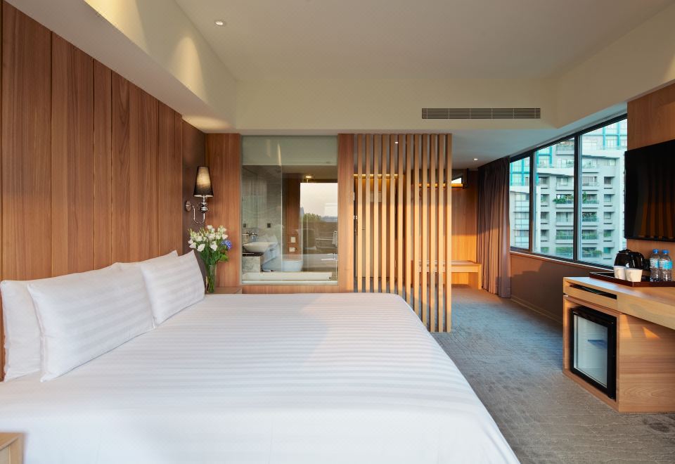 2. 라 메종 호텔 ..