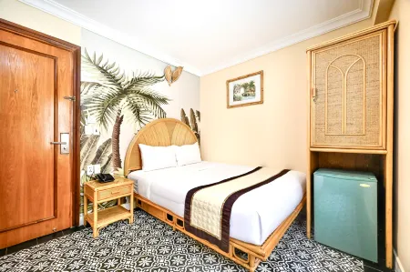 SPRING HOUSE HOTEL