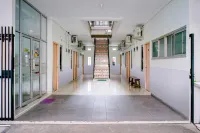 Griya Safitri Syariah Hotels near Public Library of South Sumatera