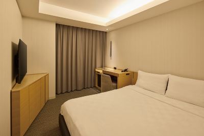 スーペリア ダブルルーム 神戸元町 東急 REI ホテルの写真