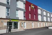 B&B Hotel Sainte-Maxime Golfe de Saint Tropez Hotels in Sainte-Maxime