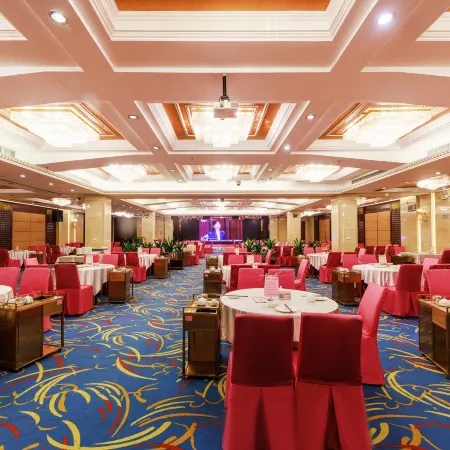 Golden City Hotel