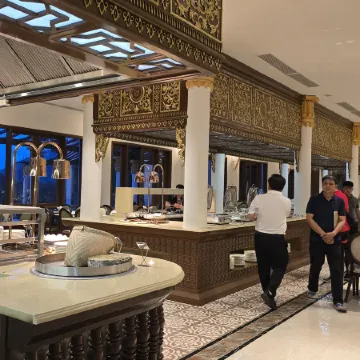 Champa Palace Hotel Отели в г. Паксе