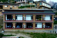 Zhagana Turquoise Homestay Hotel di Têwo