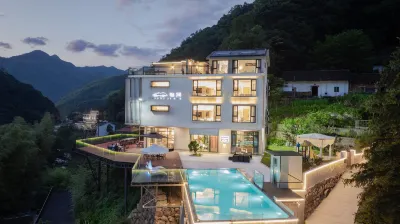 Inpool Lodge Hotels in Jing County