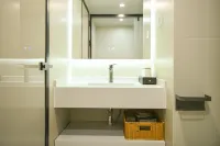 No. 9 Morning | Modern City Design Apartment (Chaozhou Chaoren Park) - Condos