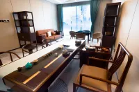 HUAFENG HOTEL JaKarta PIK Kosambi 호텔
