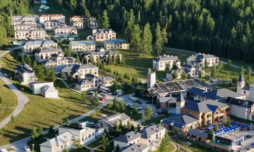 Hongfu Lake Kanas Resort