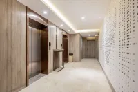 Wanda  Yue  Xining Chengzhong